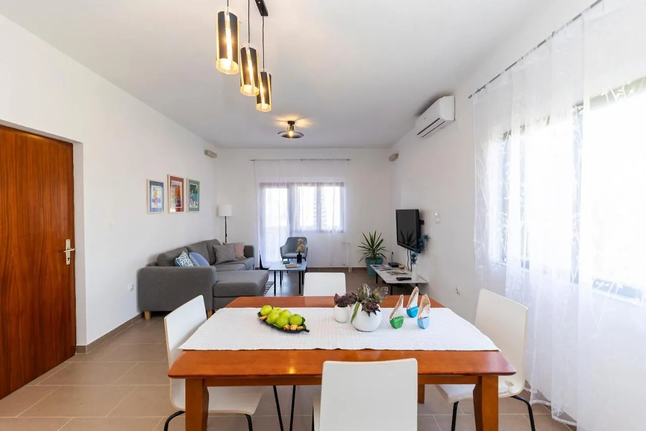 Fico Villa Kozino